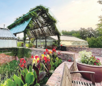 Shangri La Botanical Gardens