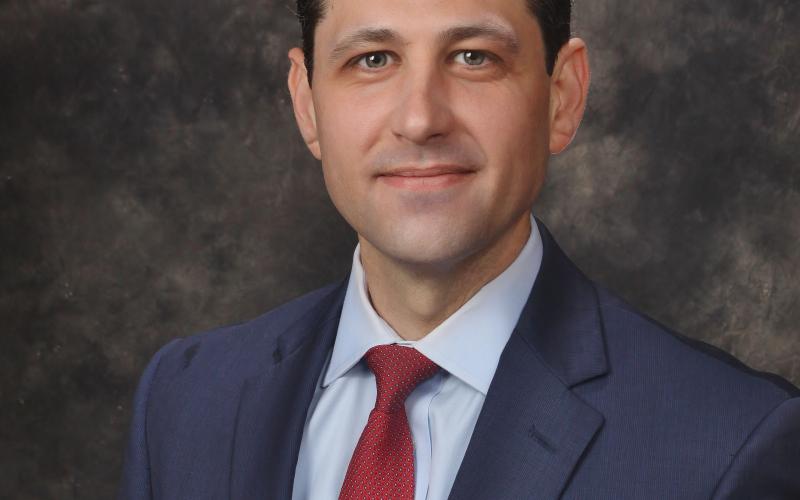 Texas First Bank hires John Morrell as Regional Loan President for Southeast Texas.
