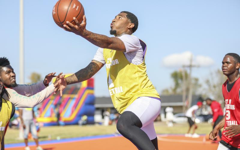 A basketball tournament featured eight teams to break in the new court. (Photo: Leo Weeks Photography)
