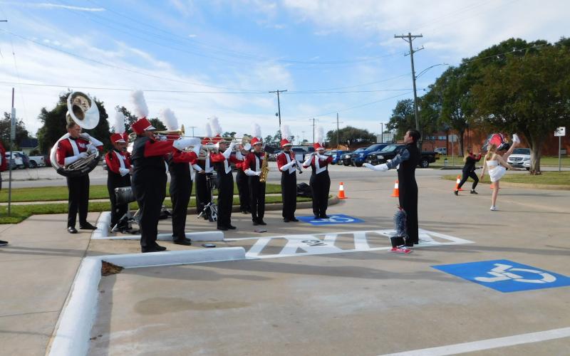 LU band plays at ribbon cutting (Photo by Sharon Brooks)