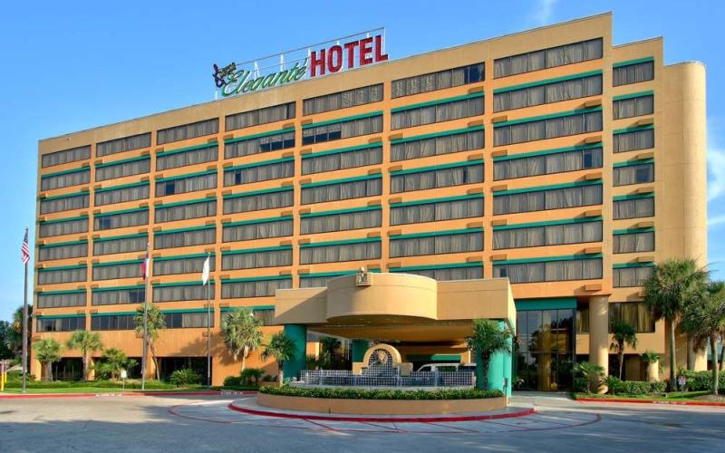 MCM Elegante Hotel in Beaumont