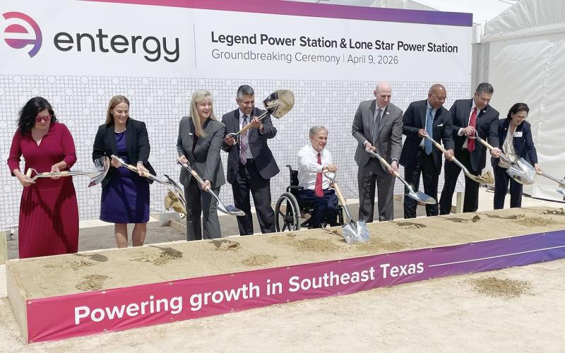 Left to right: Catarina Gonzales, Courtney Hjaltman, Kimberly Cook-Nelson,  Eliecer Viamontes, Greg Abbott, Drew Marsh, John Hudson, John Dinelli and Kathleen Jackson | Photos by Dannie Oliveaux