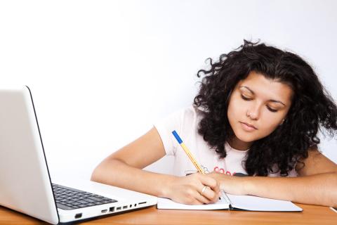 Lamar State College students will take Summer I courses online.