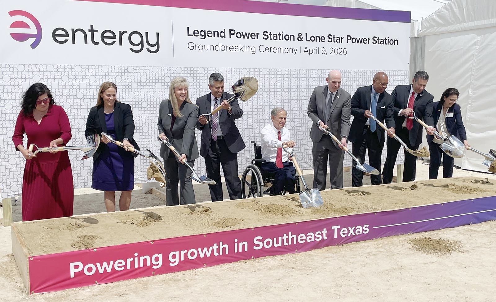 Left to right: Catarina Gonzales, Courtney Hjaltman, Kimberly Cook-Nelson,  Eliecer Viamontes, Greg Abbott, Drew Marsh, John Hudson, John Dinelli and Kathleen Jackson | Photos by Dannie Oliveaux
