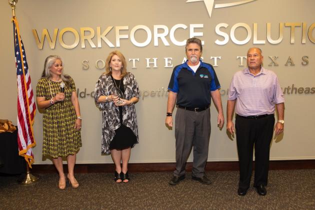 S&S Investigations and Security receives Veteran-Friendly Employer of the Year award.