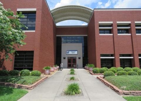 Hendrix Precision Maintenance Services partners with LIT. (TSUS photo)