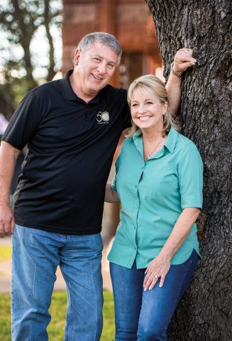 Bob and Kelli Phillips of the Texas Country Reporter